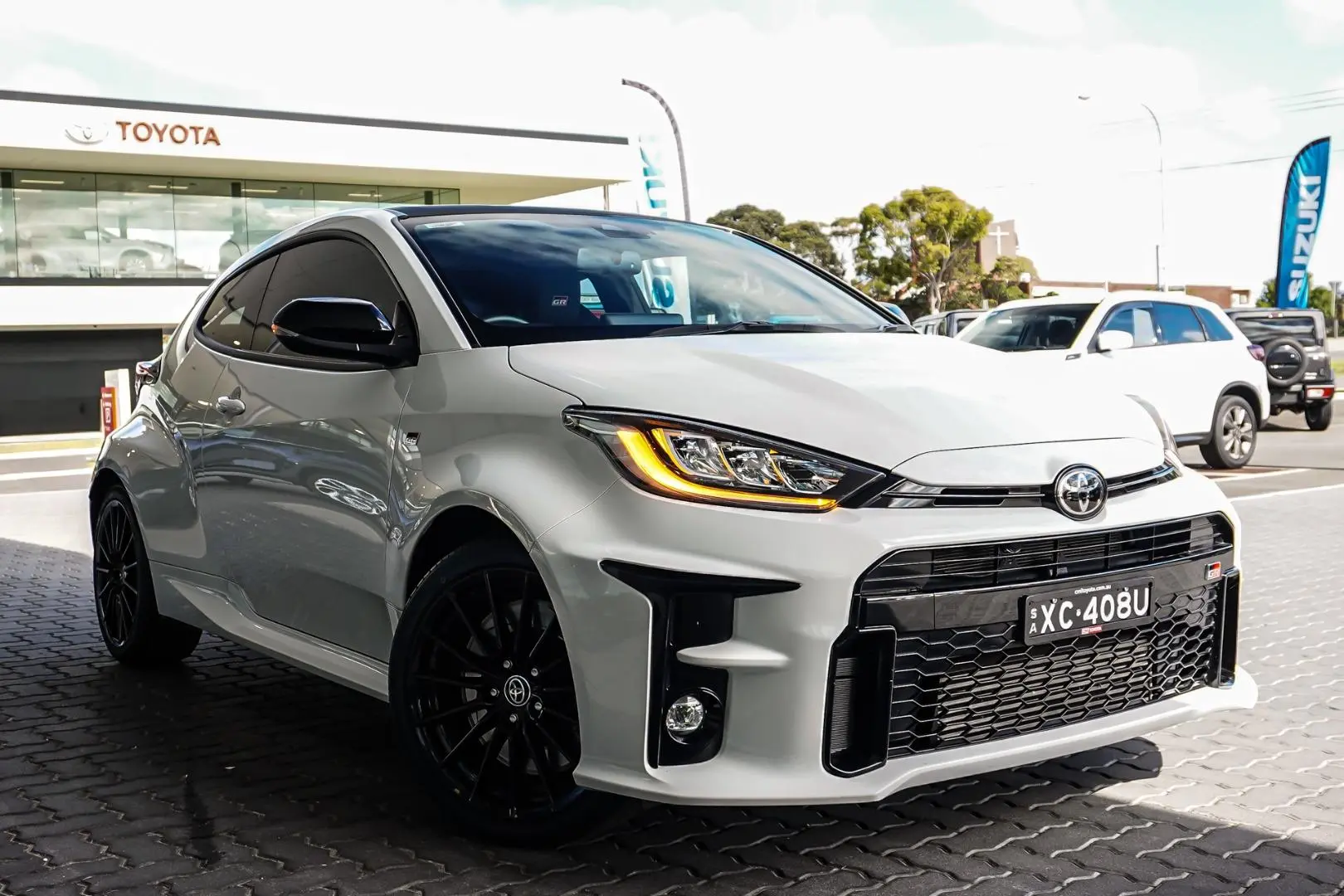 2020 Toyota Yaris Gallery Image 2