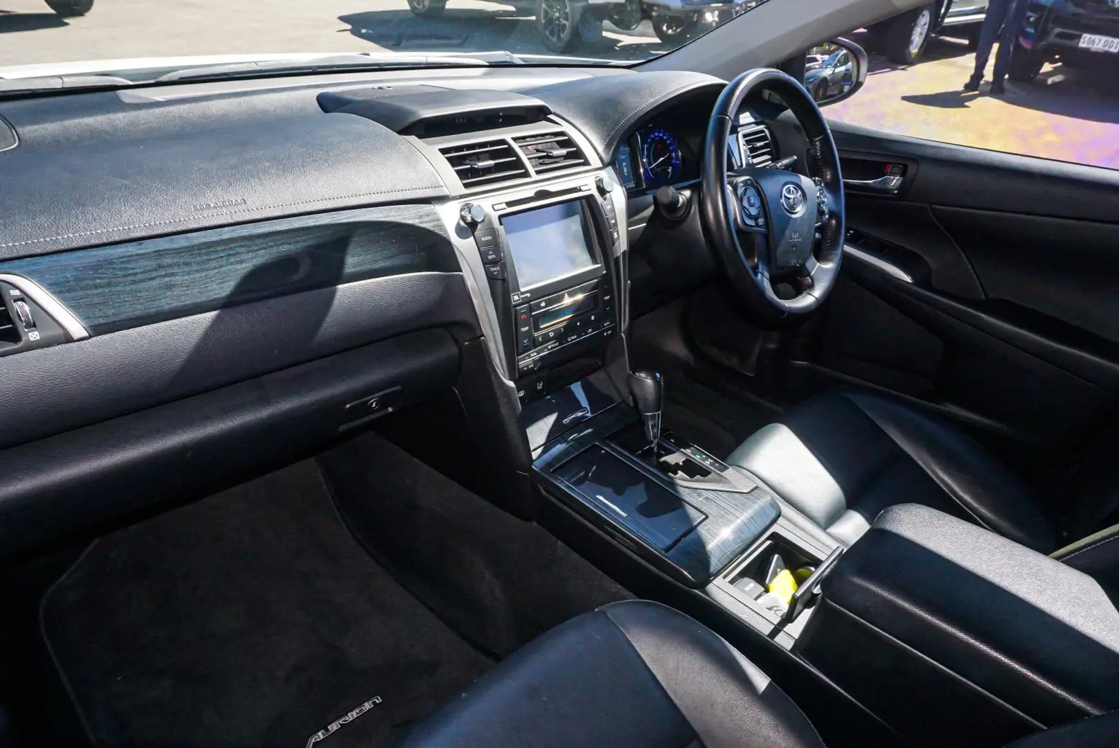 2015 Toyota Aurion Gallery Image 10