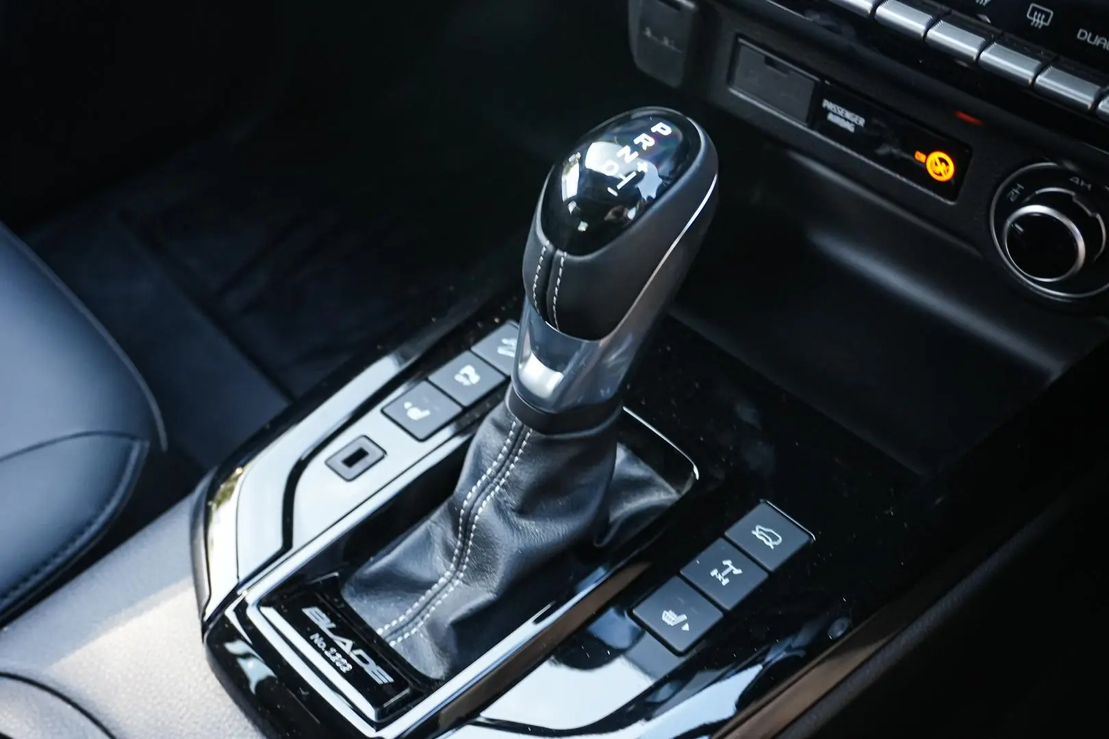 2025 Isuzu D-MAX Gallery Image 17