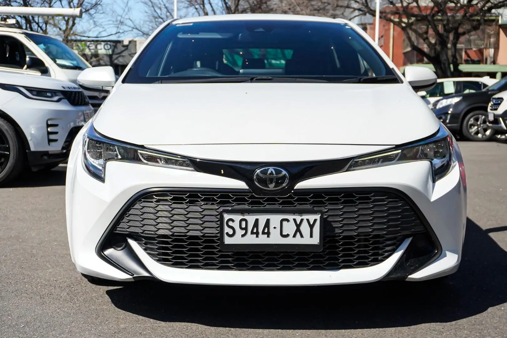 2021 Toyota Corolla Gallery Image 3