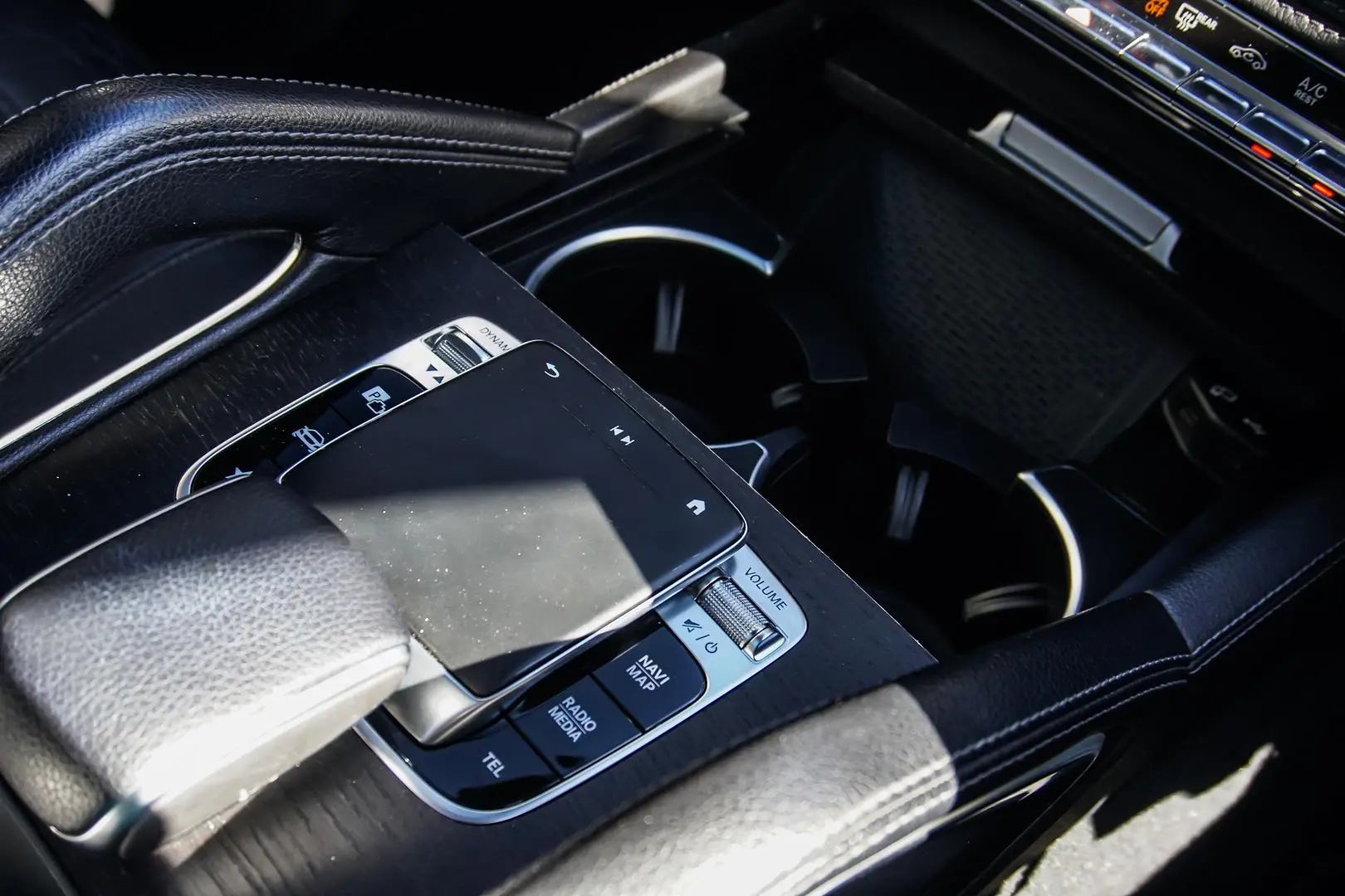 2019 Mercedes-Benz GLE-Class Gallery Image 21