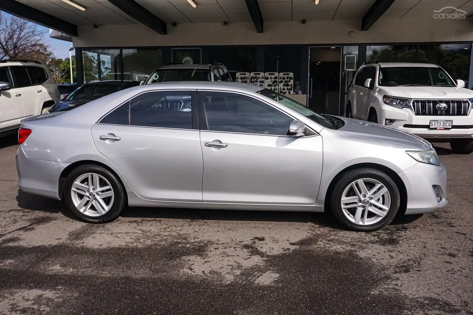 2012 Toyota Camry Image 3