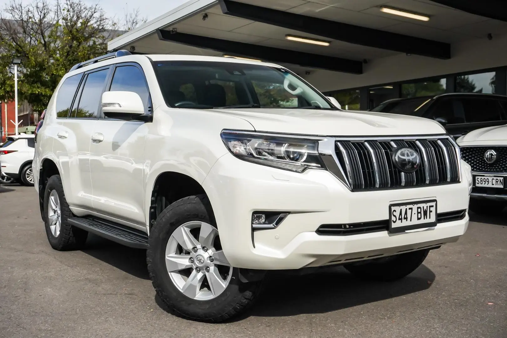 2018 Toyota Landcruiser Prado Gallery Image 2