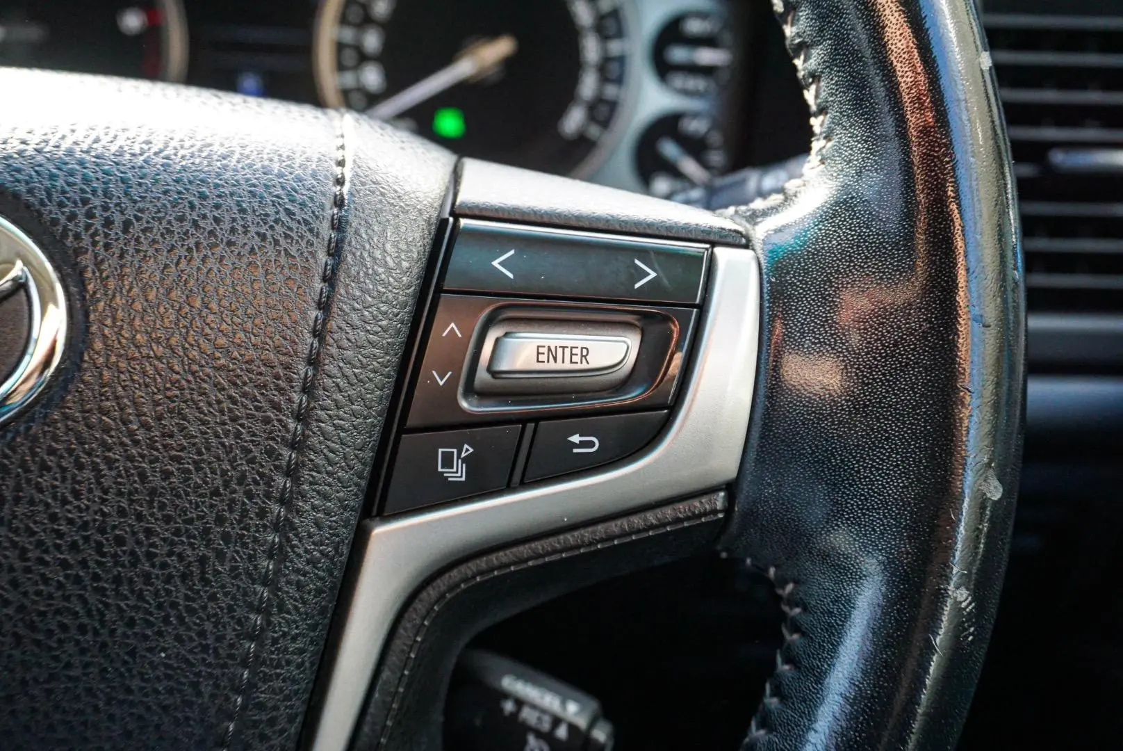 2020 Toyota Landcruiser Gallery Image 19