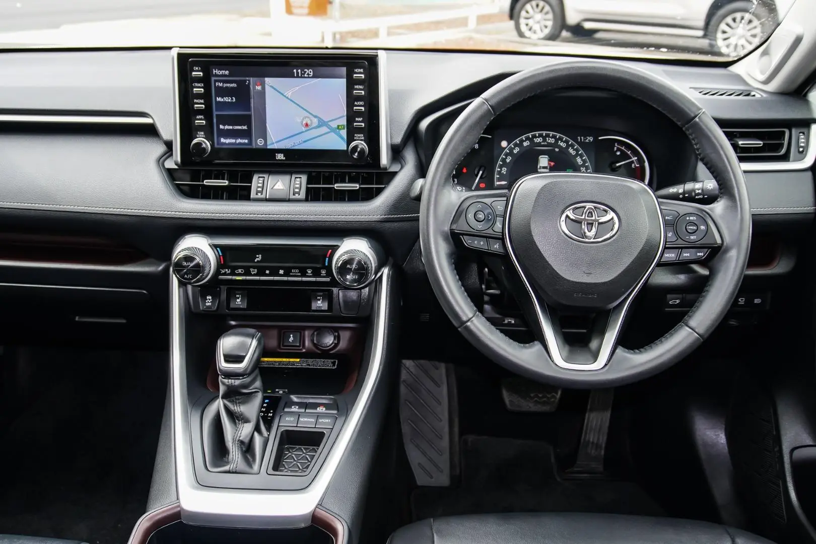 2021 Toyota Rav4 Gallery Image 9