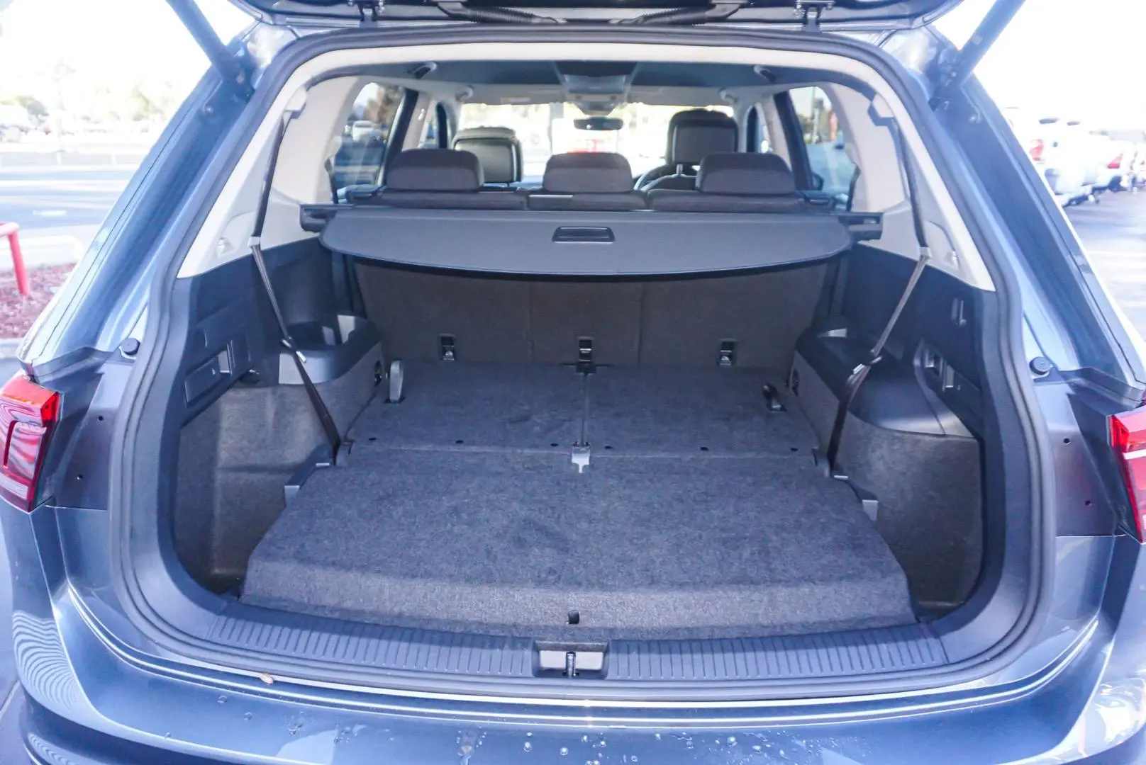 2022 Volkswagen Tiguan Gallery Image 10