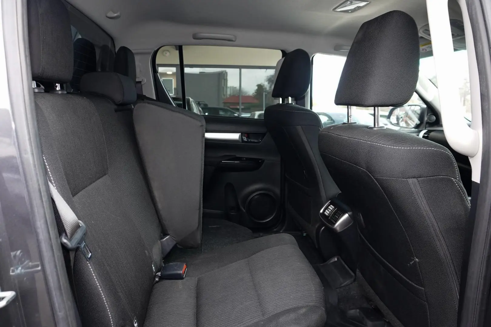 2022 Toyota Hilux Gallery Image 9