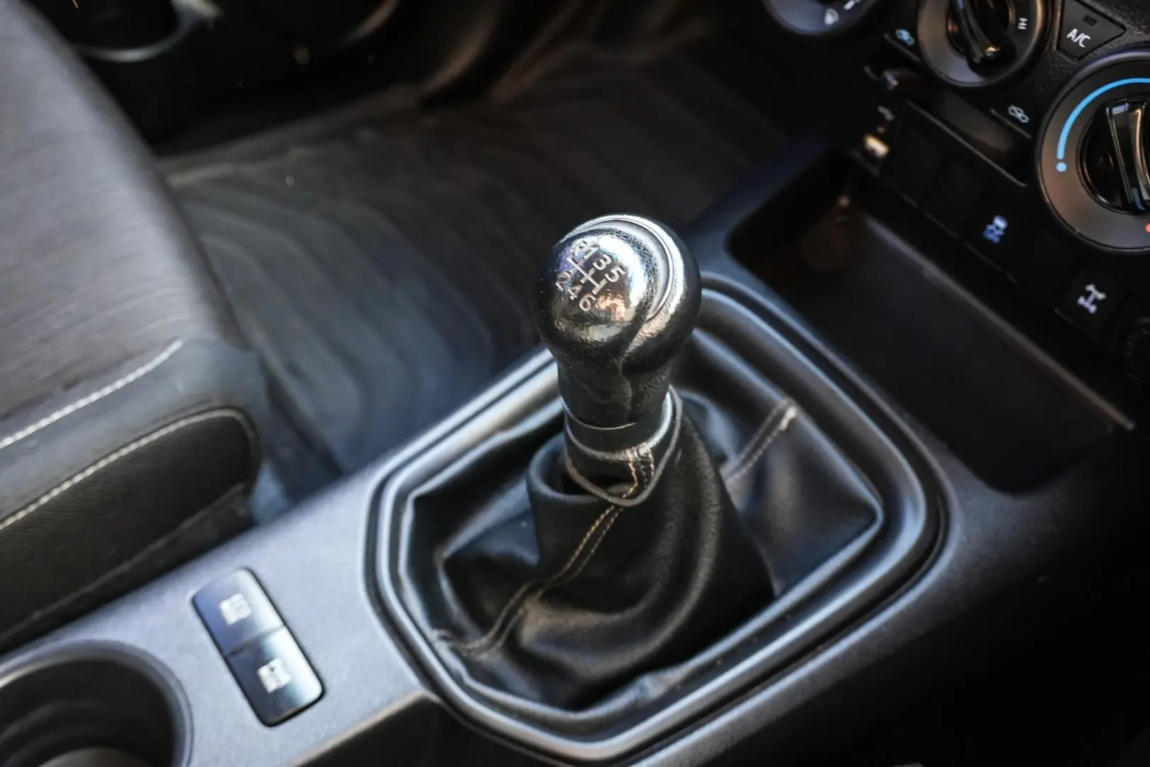 2018 Toyota Hilux Gallery Image 17
