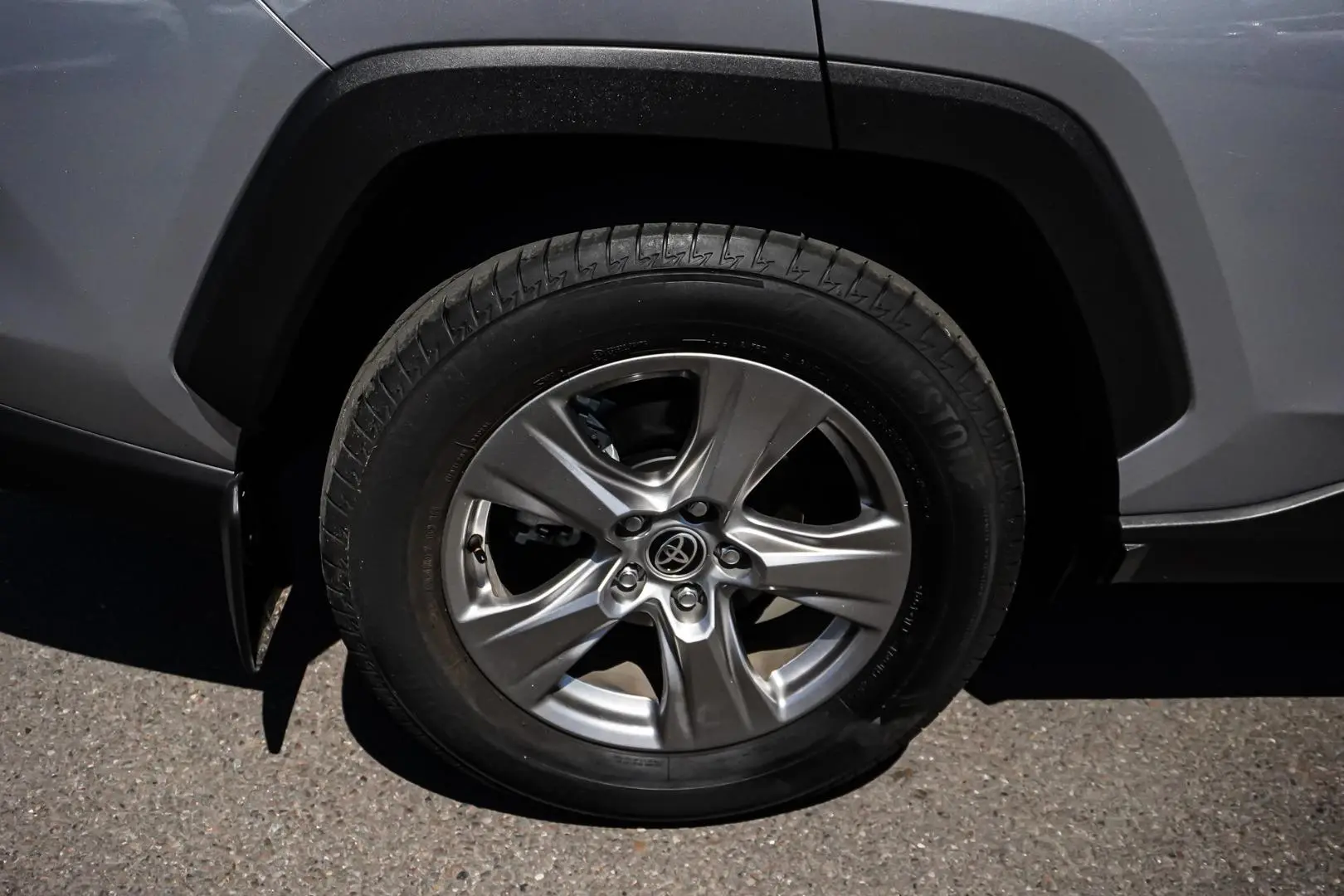 2024 Toyota RAV4 Gallery Image 16