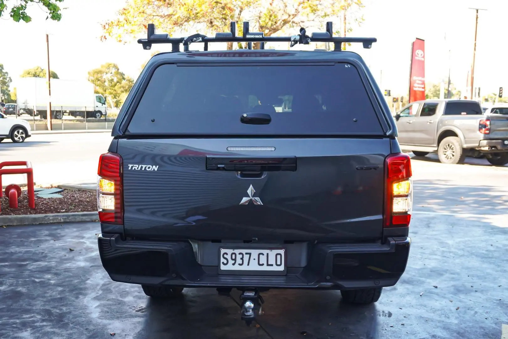 2021 Mitsubishi Triton Gallery Image 6