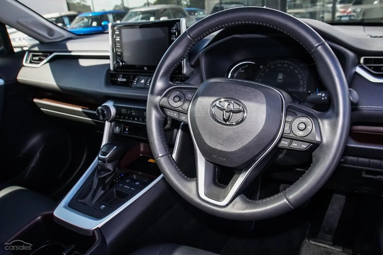 2019 Toyota RAV4 Image 6