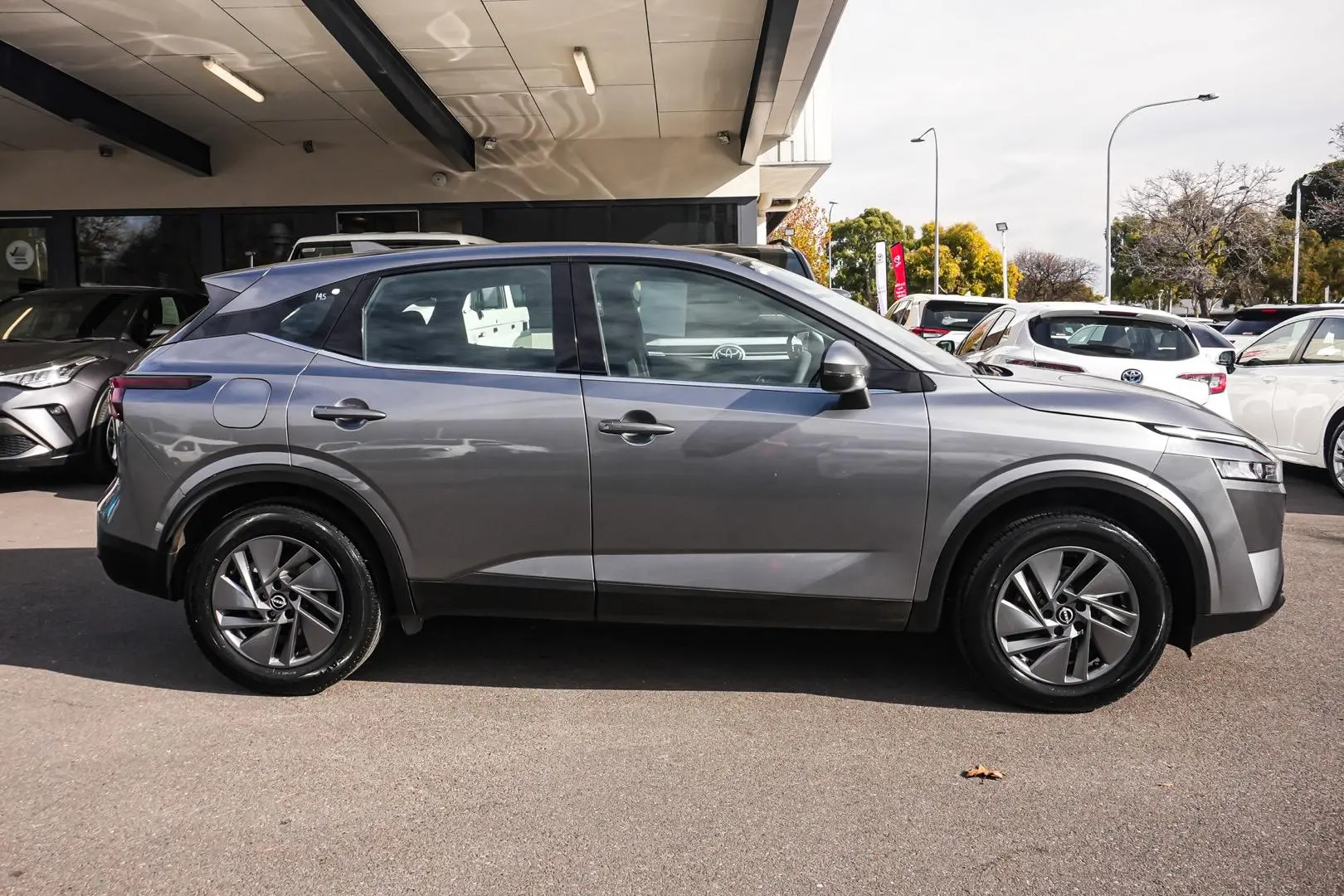 2022 Nissan QASHQAI Gallery Image 4