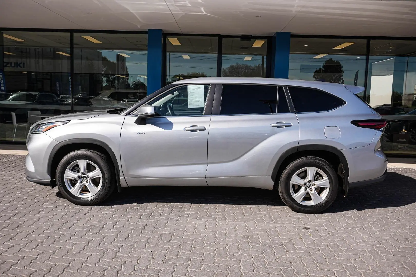 2025 Toyota Kluger Gallery Image 4