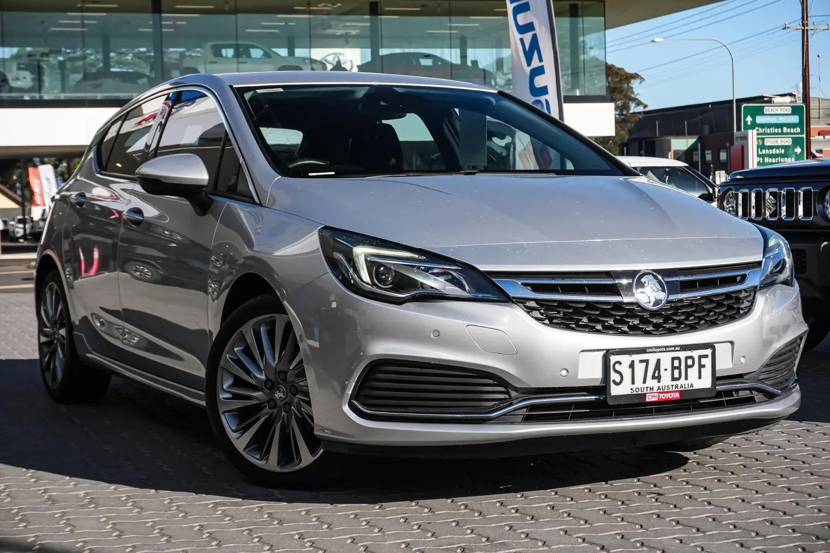 2017 Holden Astra Gallery Image 2