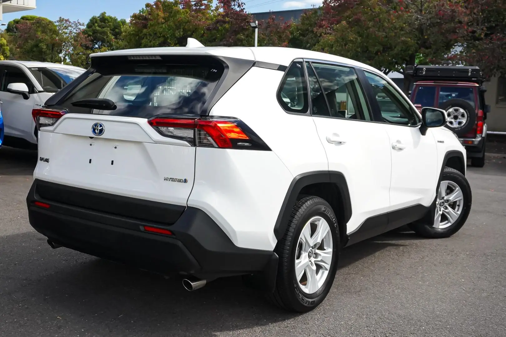 2021 Toyota RAV4 Gallery Image 3