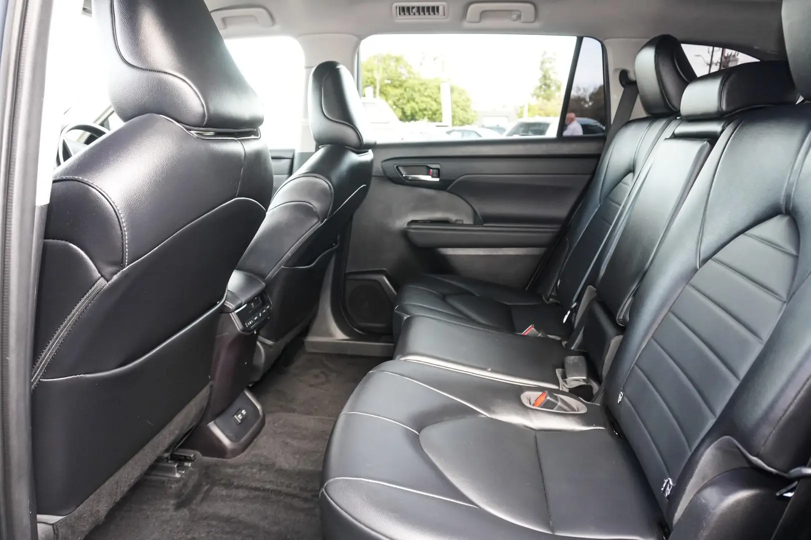 2021 Toyota Kluger Gallery Image 8