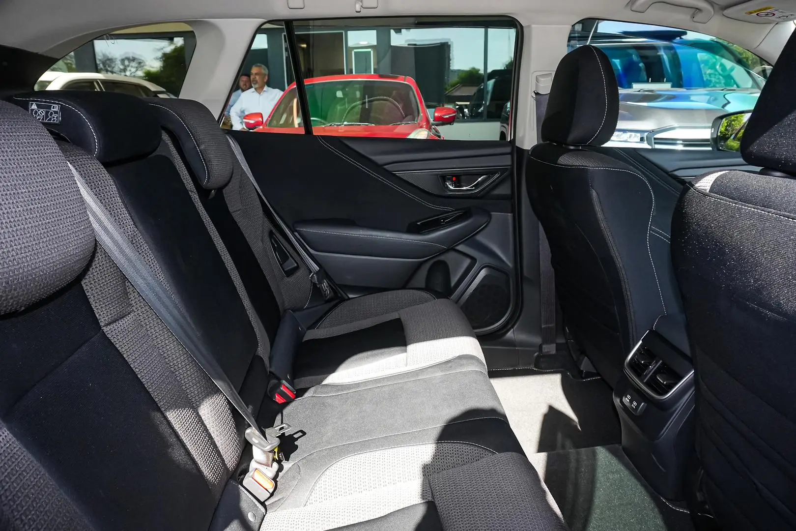 2022 Subaru Outback Gallery Image 9