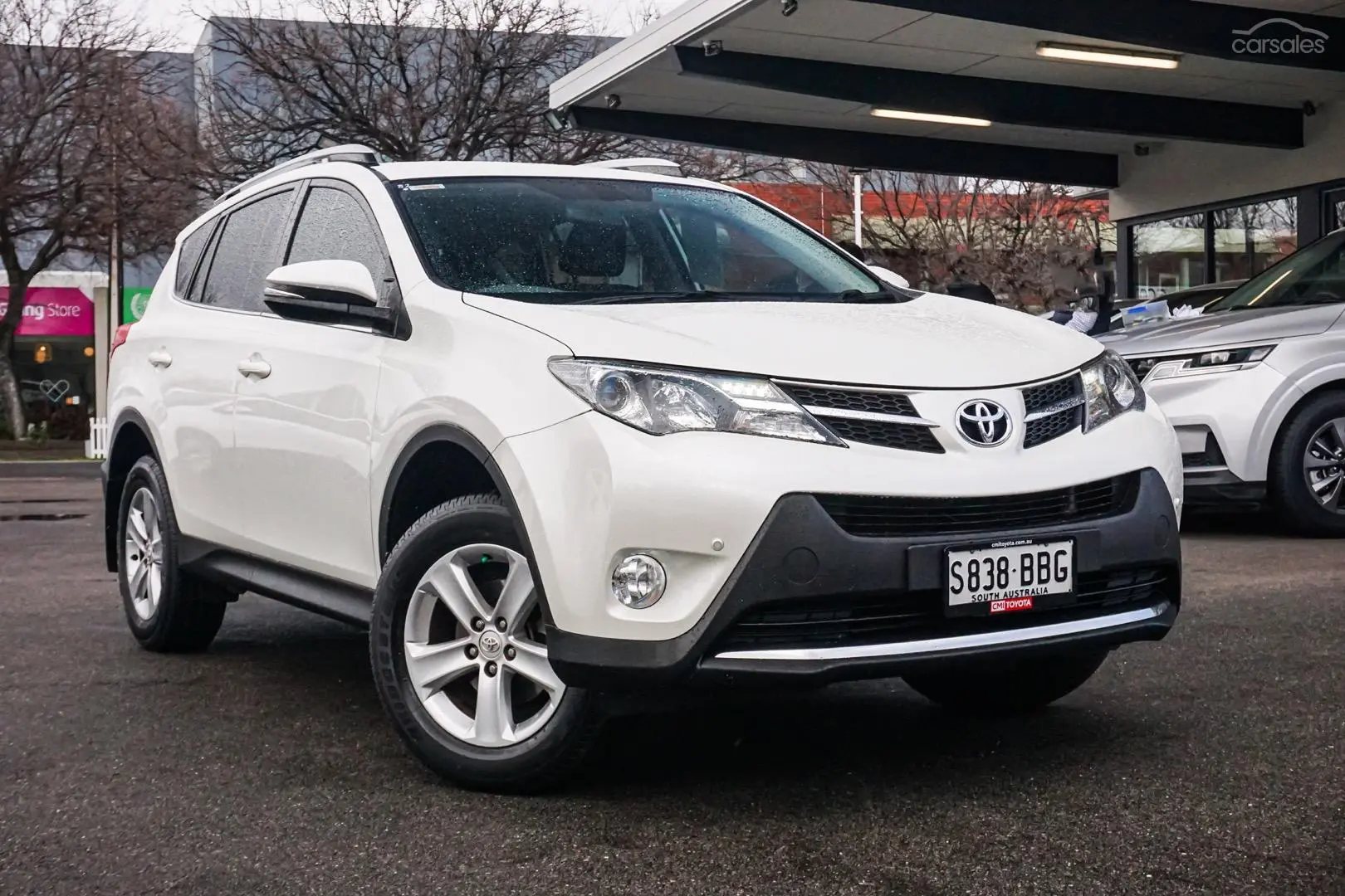 2014 Toyota RAV4 Image 1