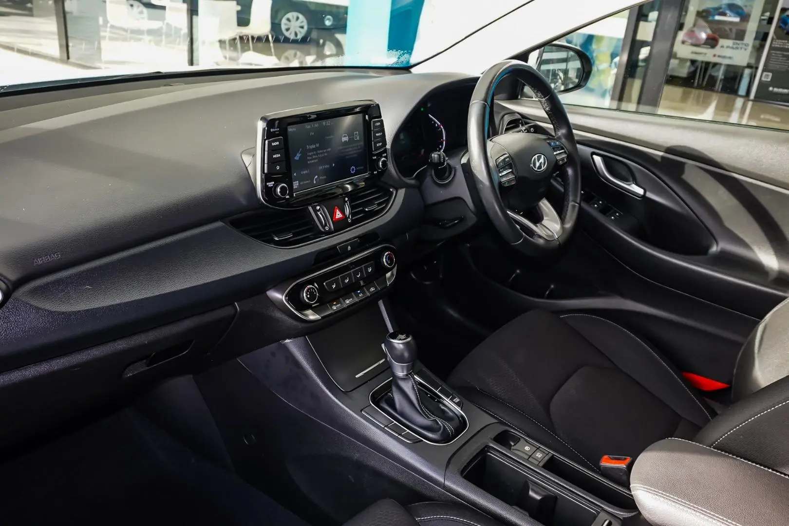 2022 Hyundai i30 Gallery Image 11