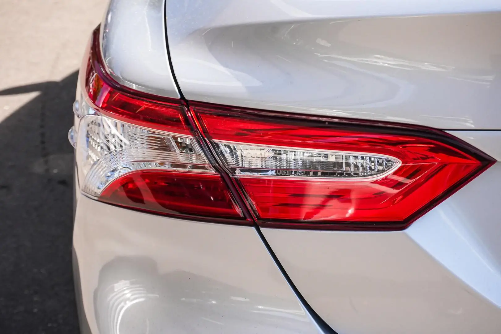 2018 Toyota Camry Gallery Image 14