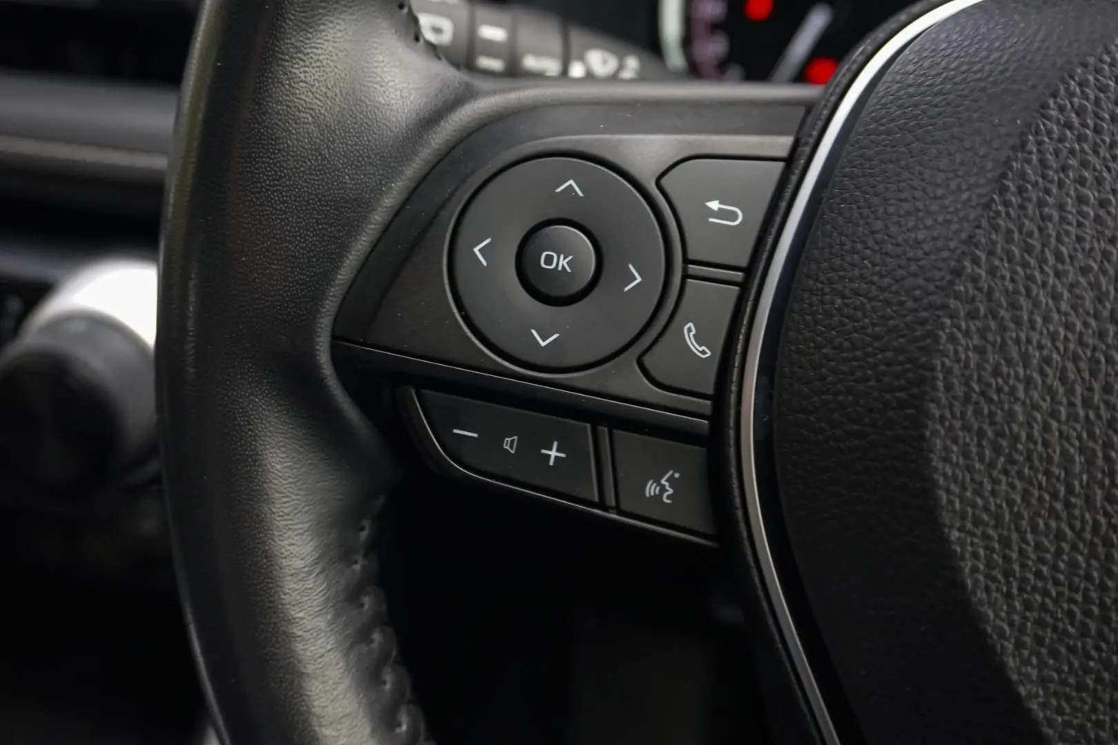 2024 Toyota RAV4 Gallery Image 19