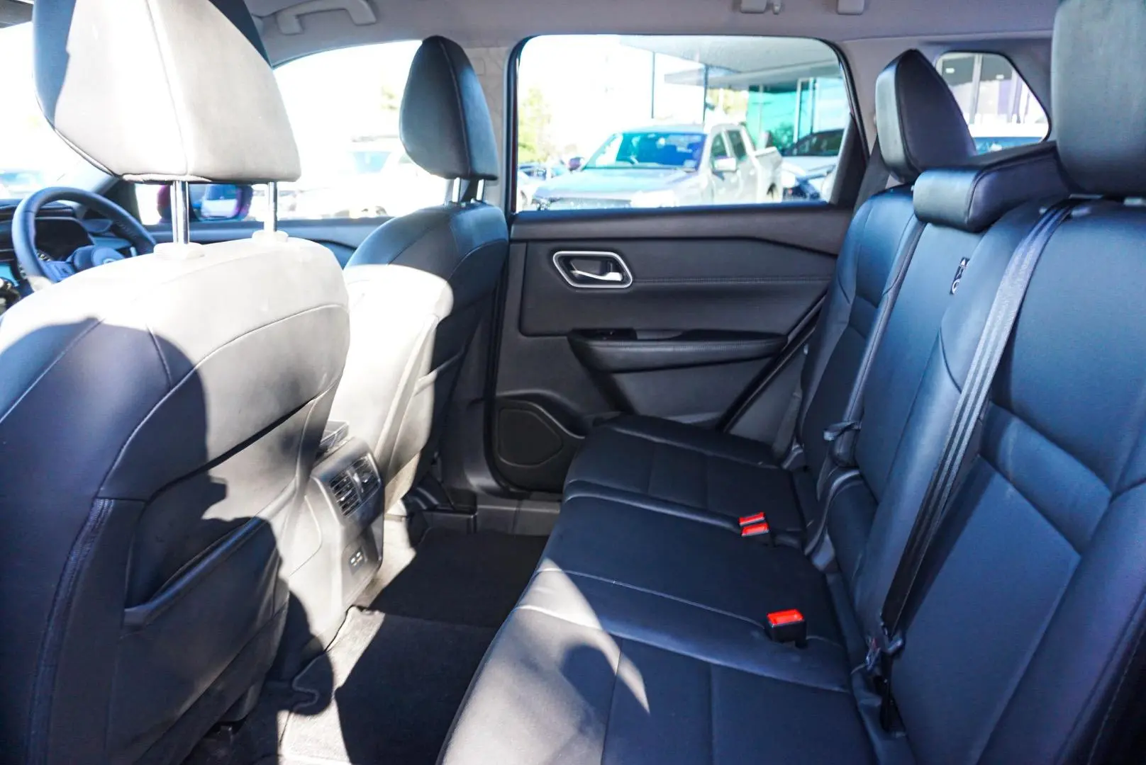 2022 Nissan X-TRAIL Gallery Image 8