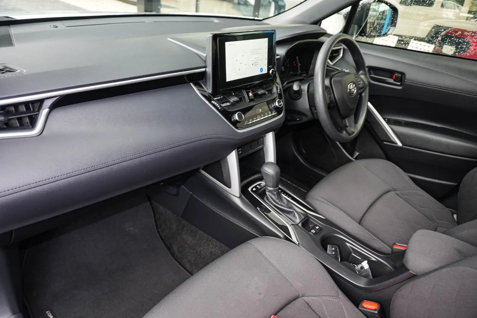2025 Toyota Corolla Cross Gallery Image 10