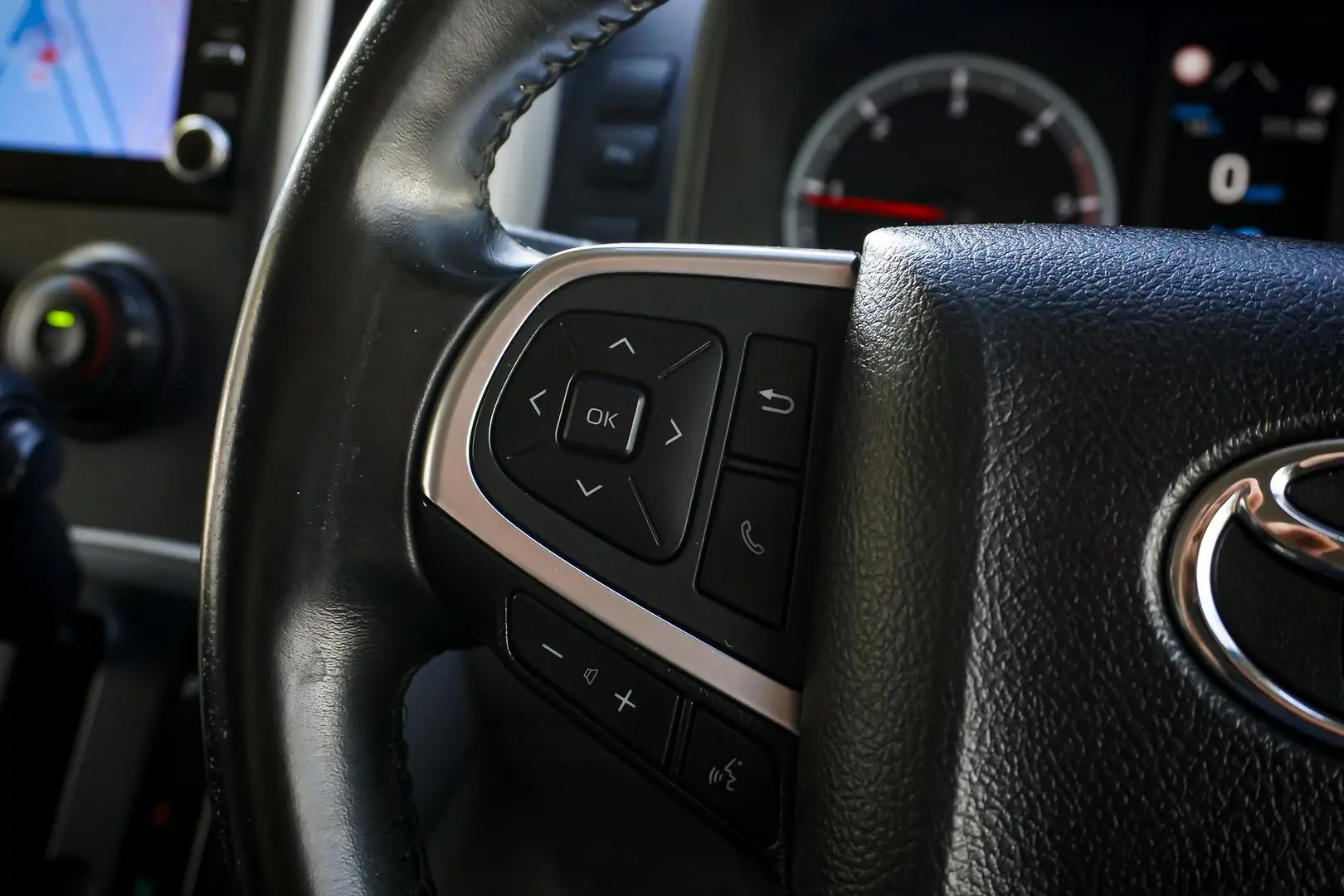 2020 Toyota Hiace Gallery Image 17