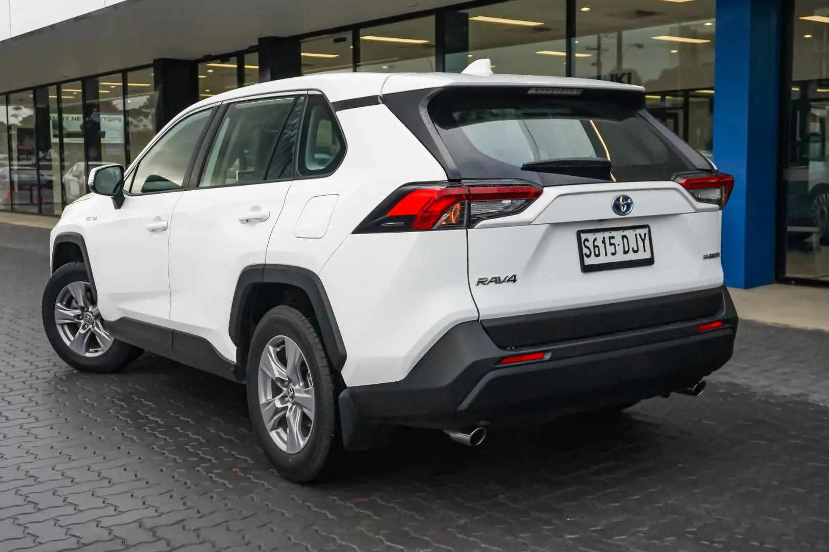 2024 Toyota RAV4 Gallery Image 3