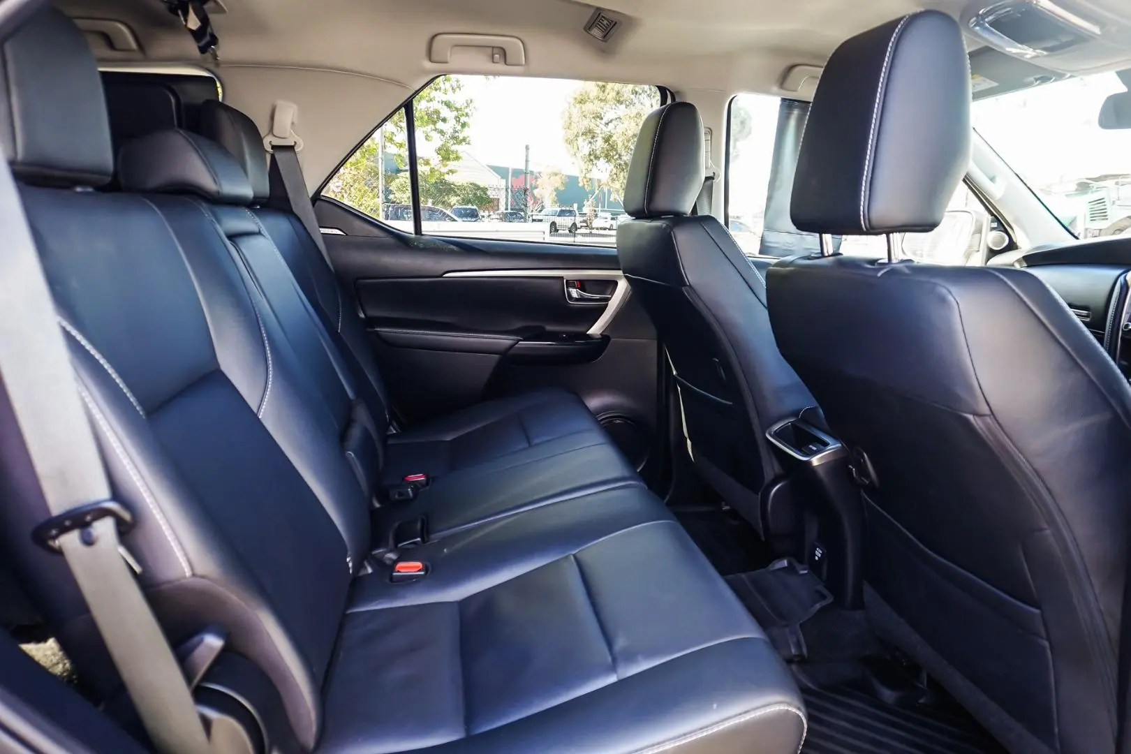2021 Toyota Fortuner Gallery Image 6