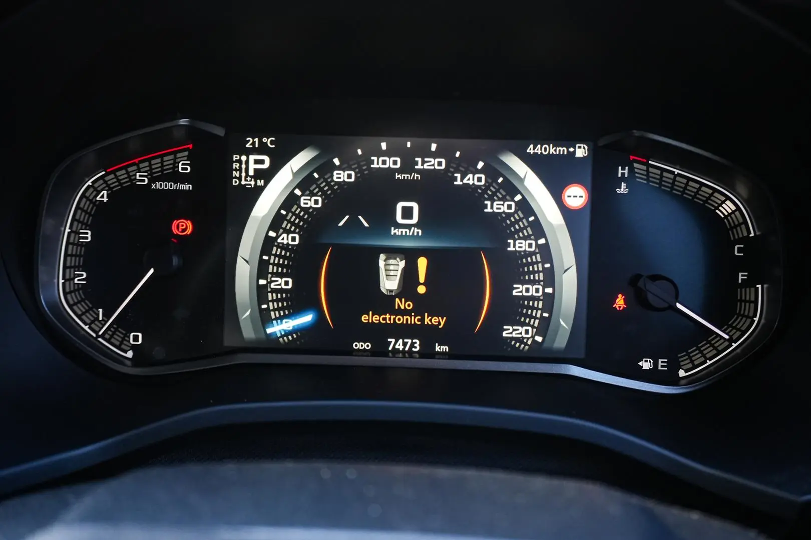 2025 Isuzu D-MAX Gallery Image 16