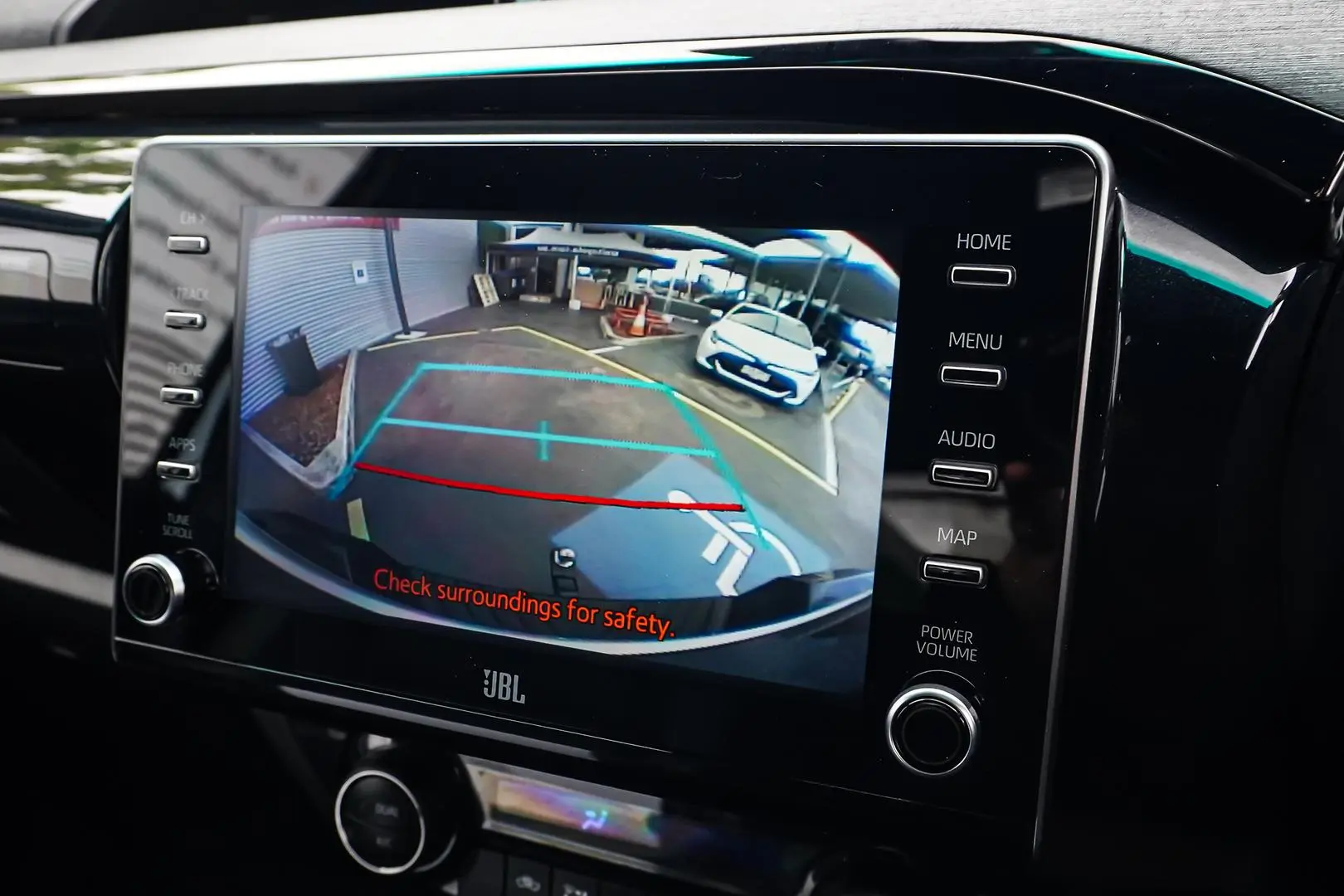 2022 Toyota Hilux Gallery Image 23