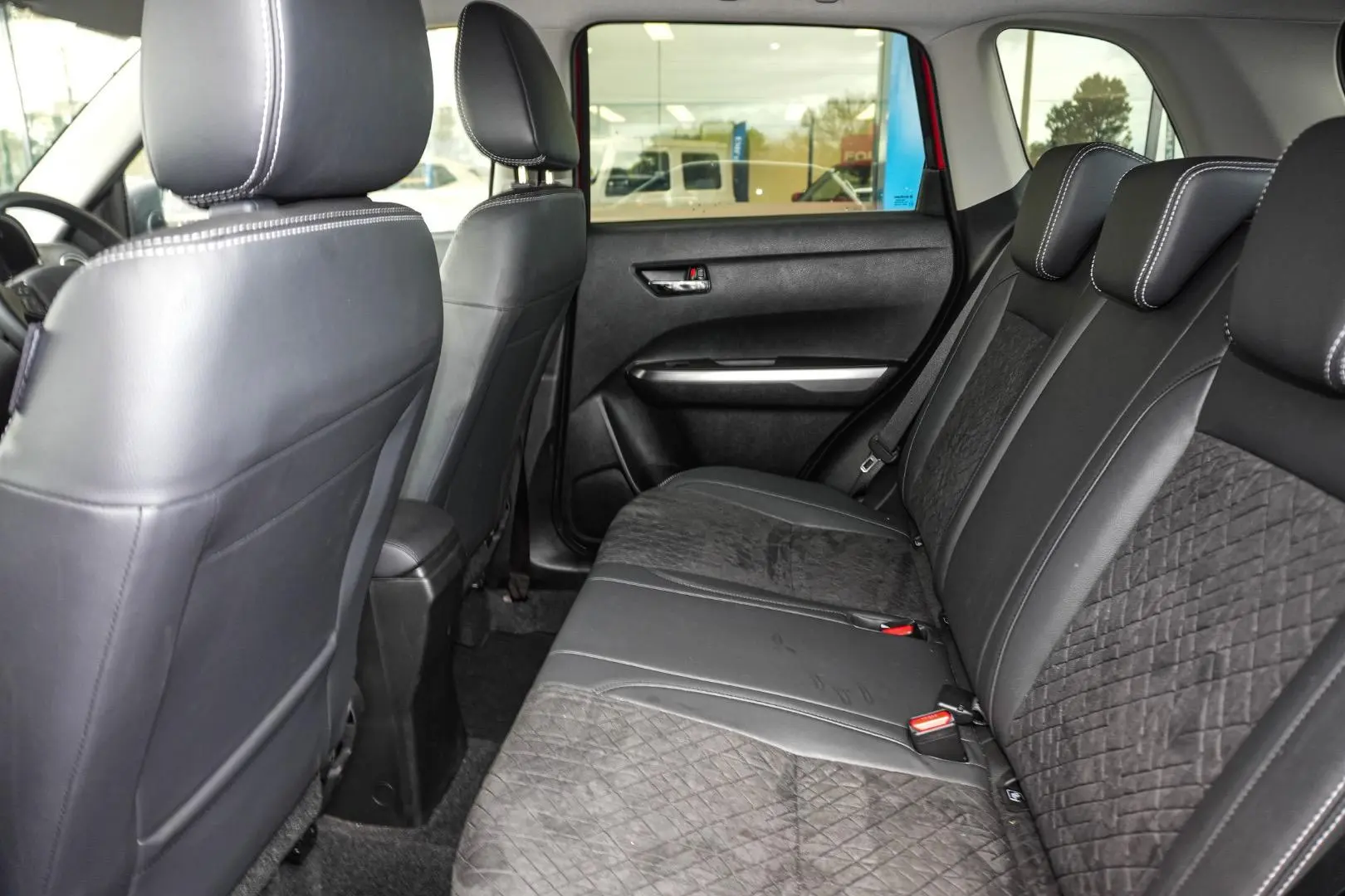 2023 Suzuki Vitara Gallery Image 8