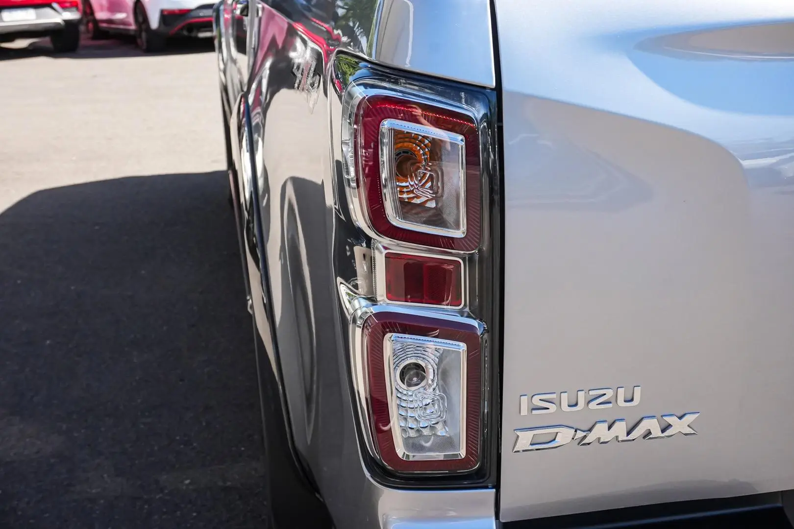 2021 Isuzu D-MAX Gallery Image 13