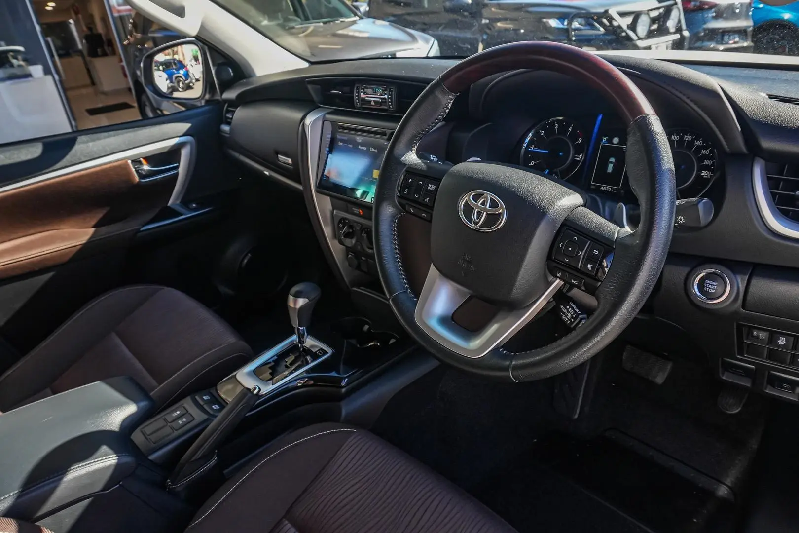2020 Toyota Fortuner Gallery Image 6
