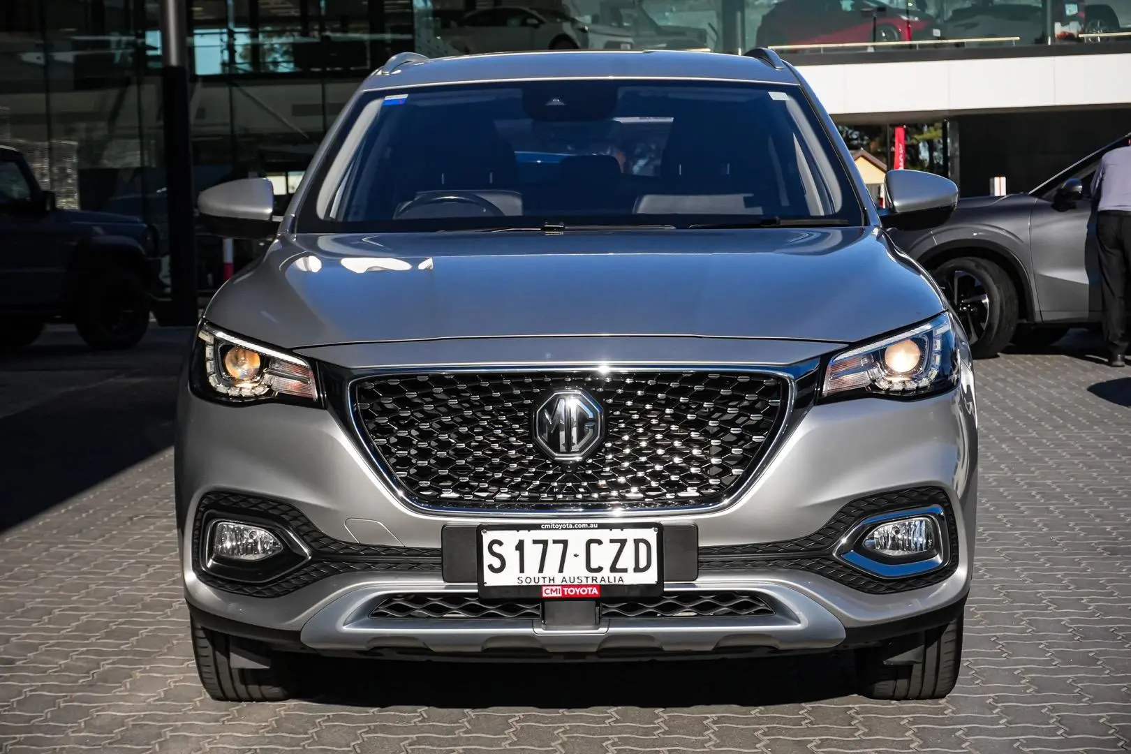 2022 MG HS Gallery Image 5