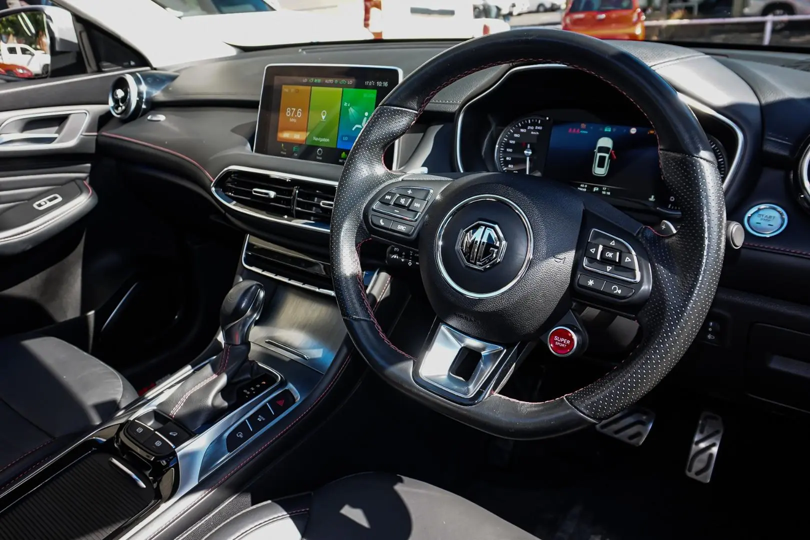 2022 MG HS Gallery Image 6