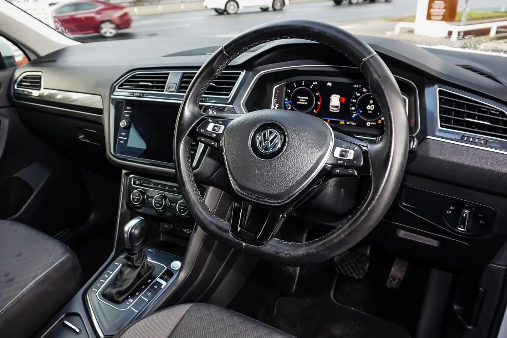 2019 Volkswagen Tiguan Gallery Image 6