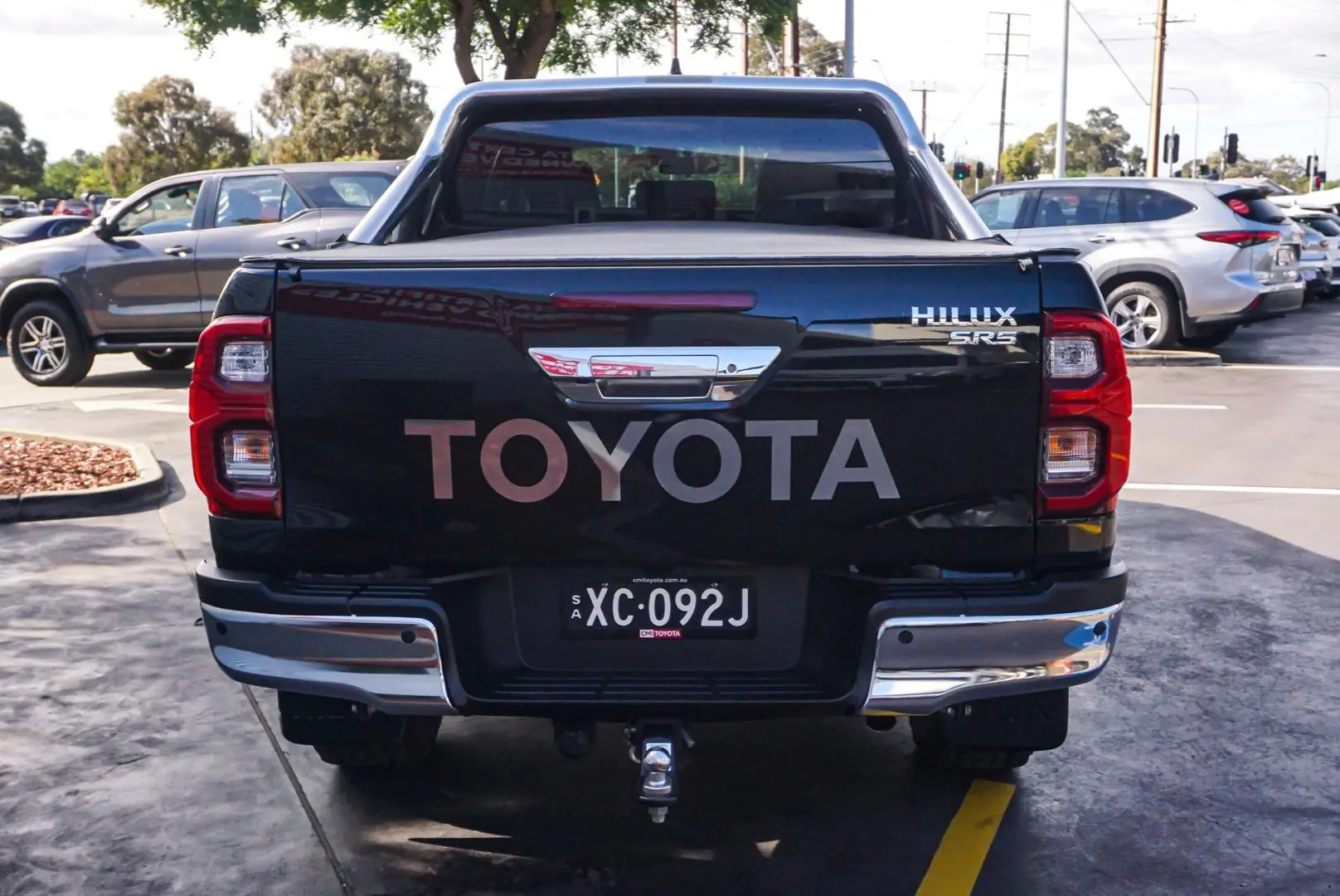 2022 Toyota Hilux Gallery Image 5