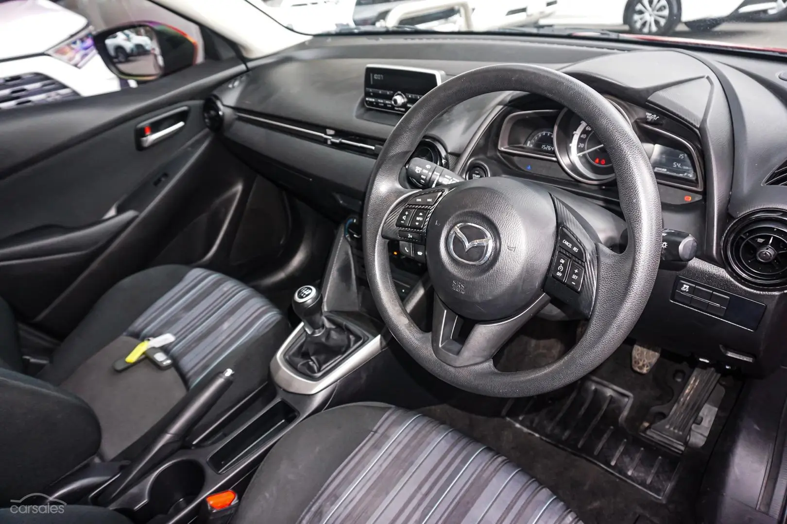 2016 Mazda 2 Image 7