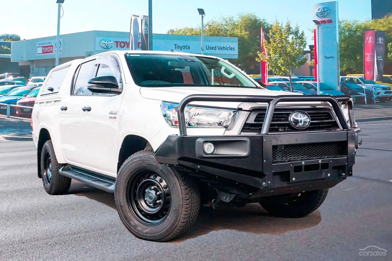 2021 Toyota Hilux Image 1