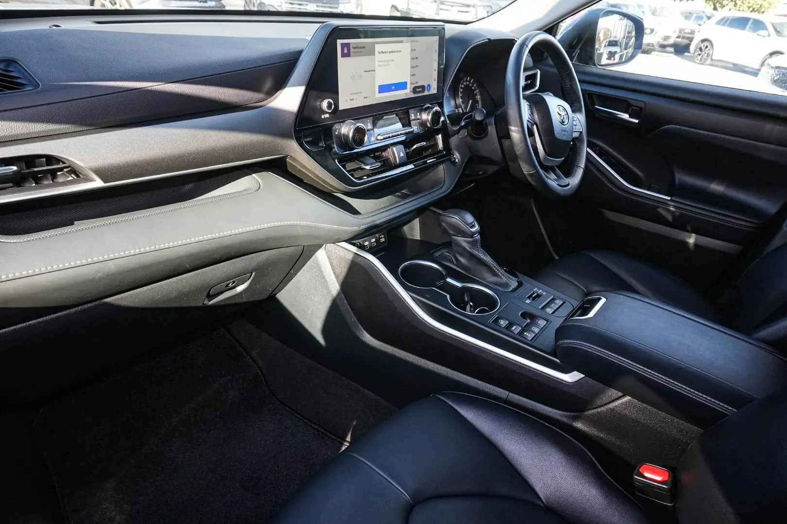 2022 Toyota Kluger Gallery Image 10