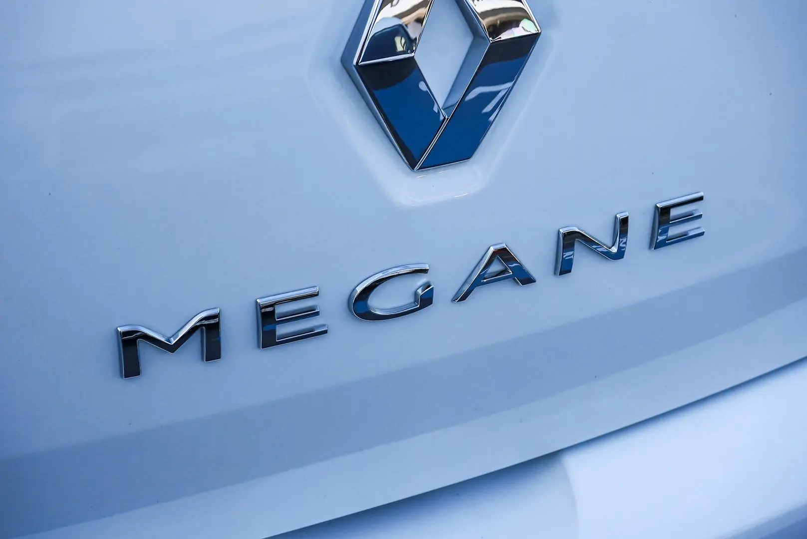 2015 Renault Megane Gallery Image 14