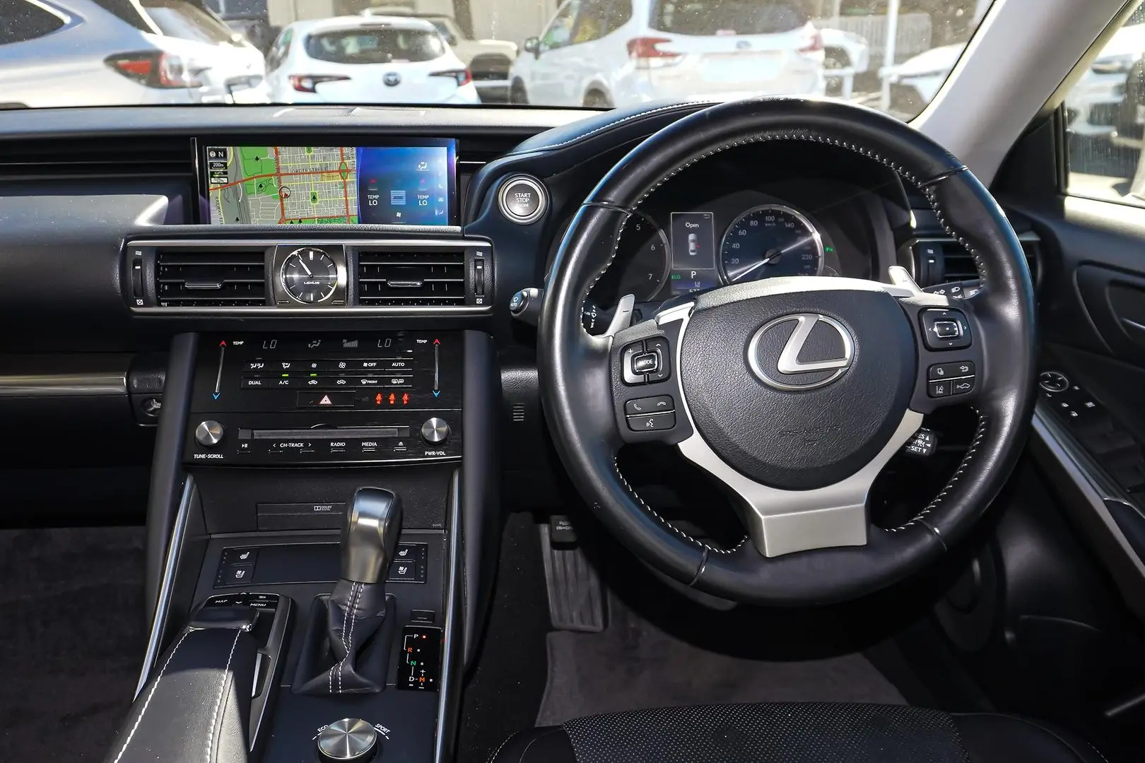 2018 Lexus IS Gallery Image 8