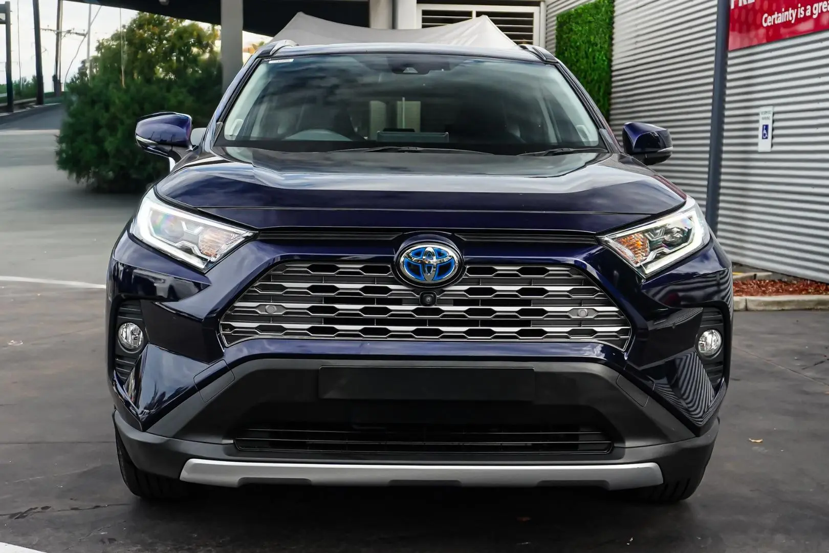 2020 Toyota RAV4 Gallery Image 5