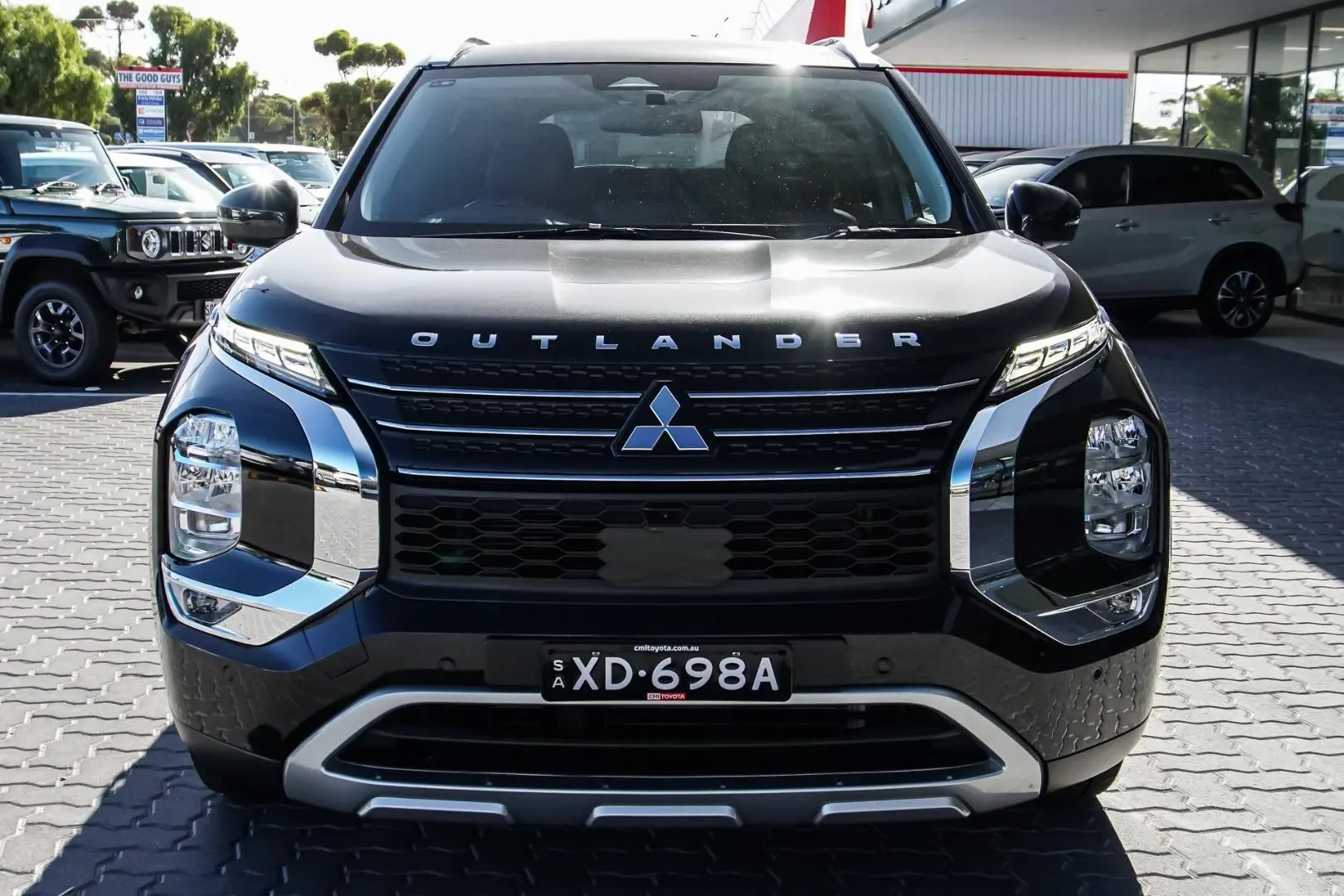 2021 Mitsubishi Outlander Gallery Image 4