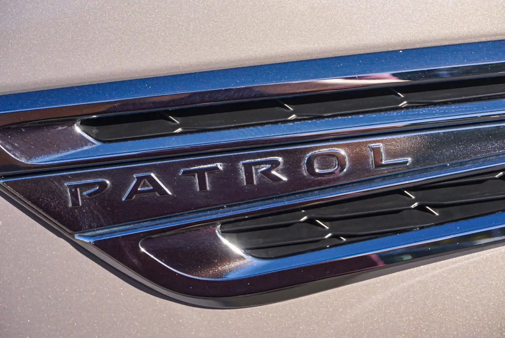 2023 Nissan Patrol Gallery Image 15