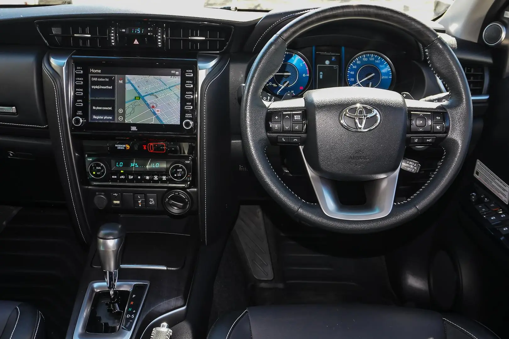 2021 Toyota Fortuner Gallery Image 9