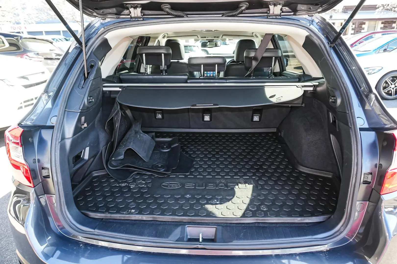 2019 Subaru Outback Gallery Image 10