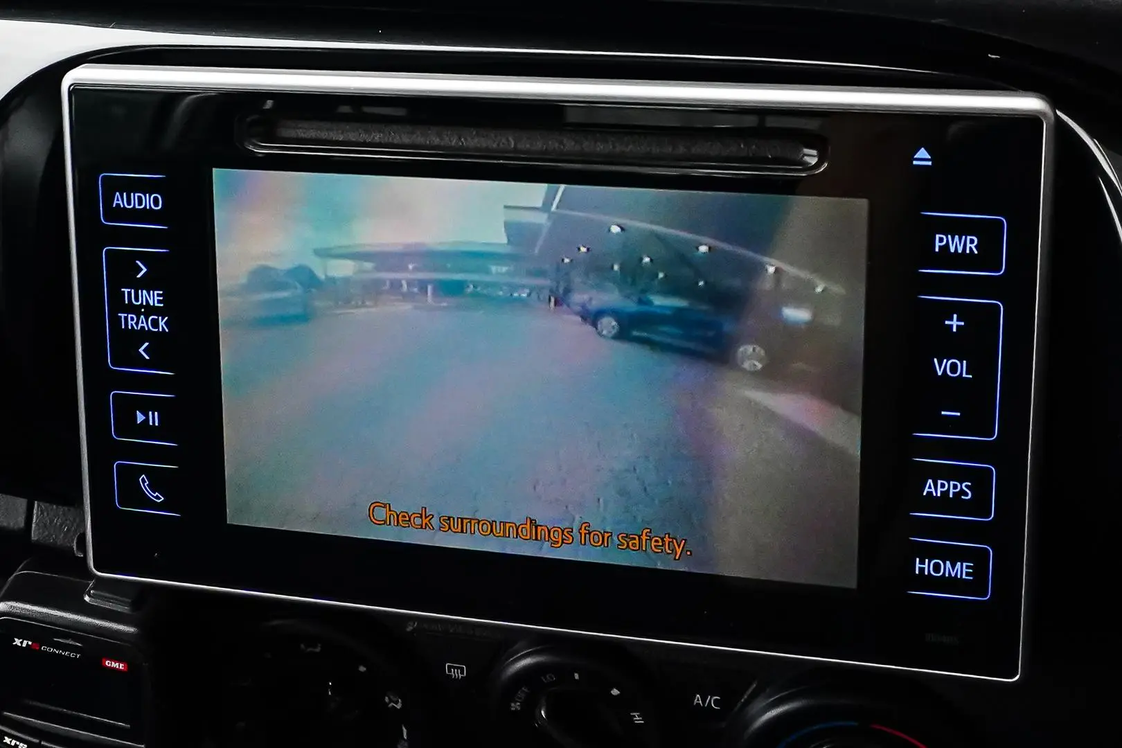 2019 Toyota Hilux Gallery Image 23